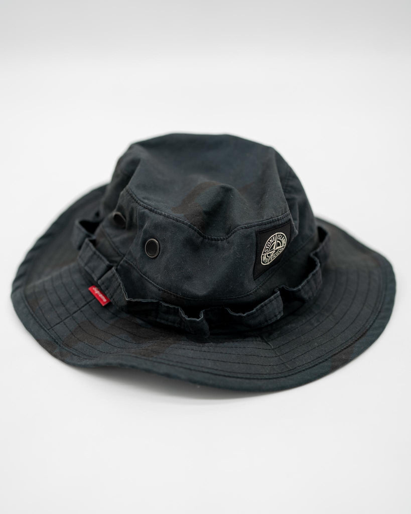 Supreme Stone Island Black Camo Bucket Hat – Deadstock